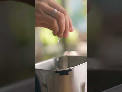 How to make Restaurant Style Green Chutney at home 🔥 | Chef Sanjyot Keer #shorts #ytshorts